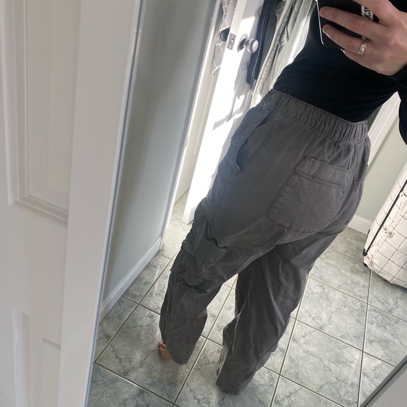 NWOT! Abercrombie Cargo Pants - Picture 3 of 14